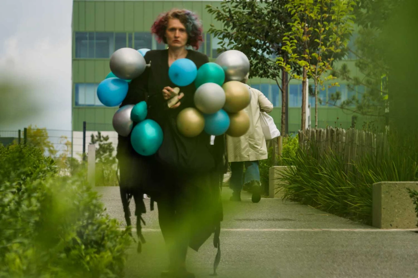 Hot Air by EL Putnam at Rua Red, Becoming Tallaght Performance Art Festival, 2025. Photo by Fenia Kotsopoulou